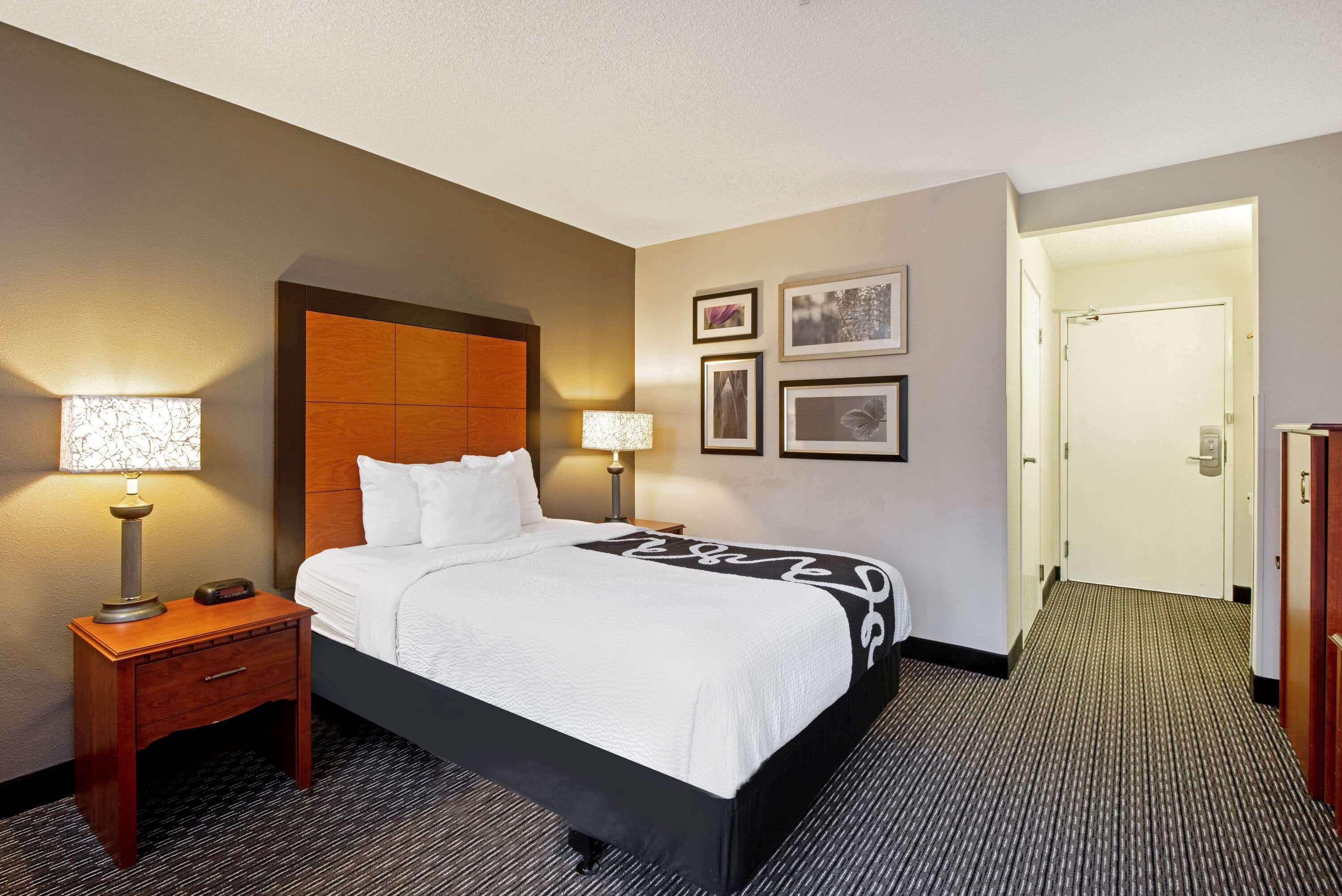 La Quinta By Wyndham Harrisburg Airport Hershey מראה חיצוני תמונה