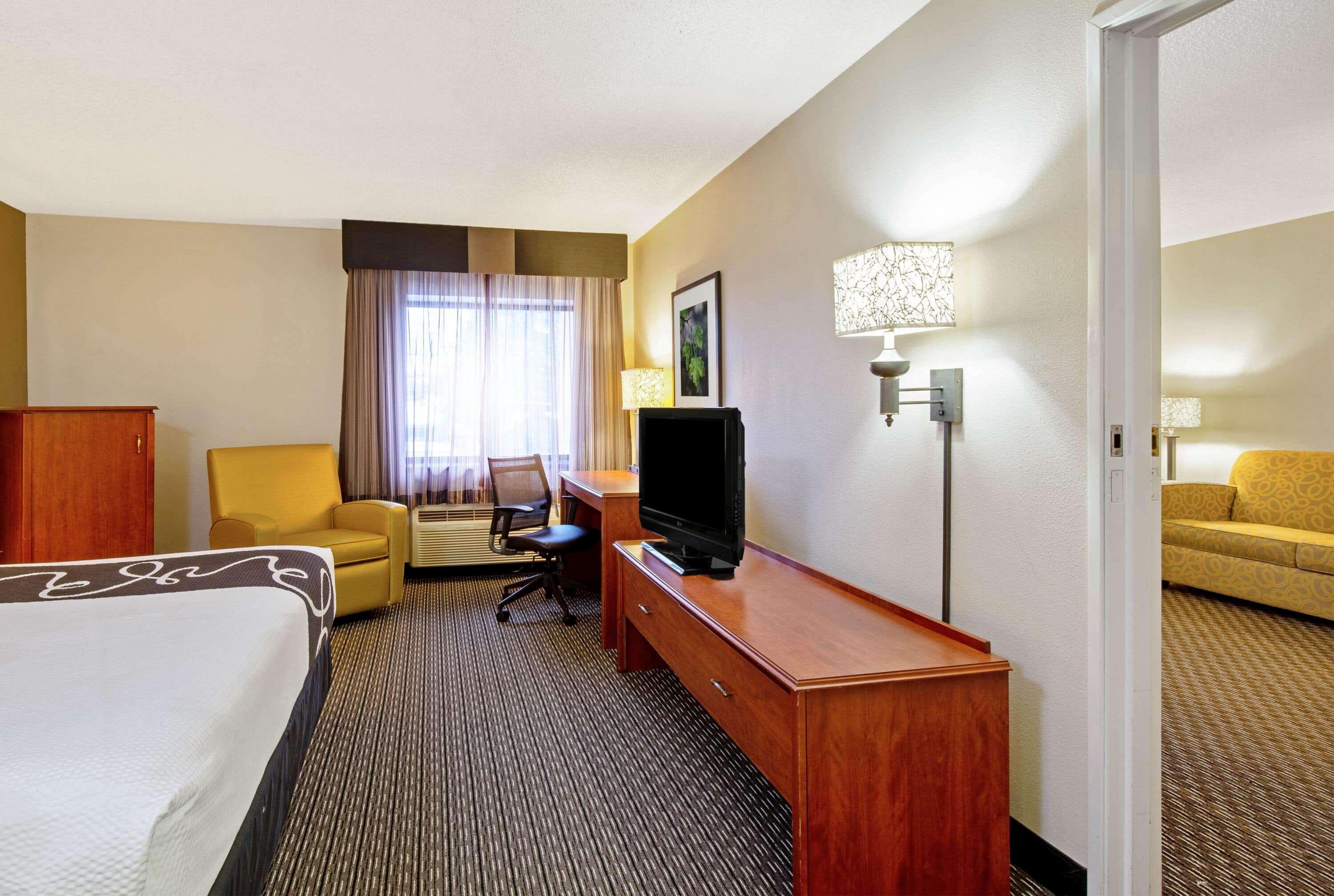 La Quinta By Wyndham Harrisburg Airport Hershey מראה חיצוני תמונה