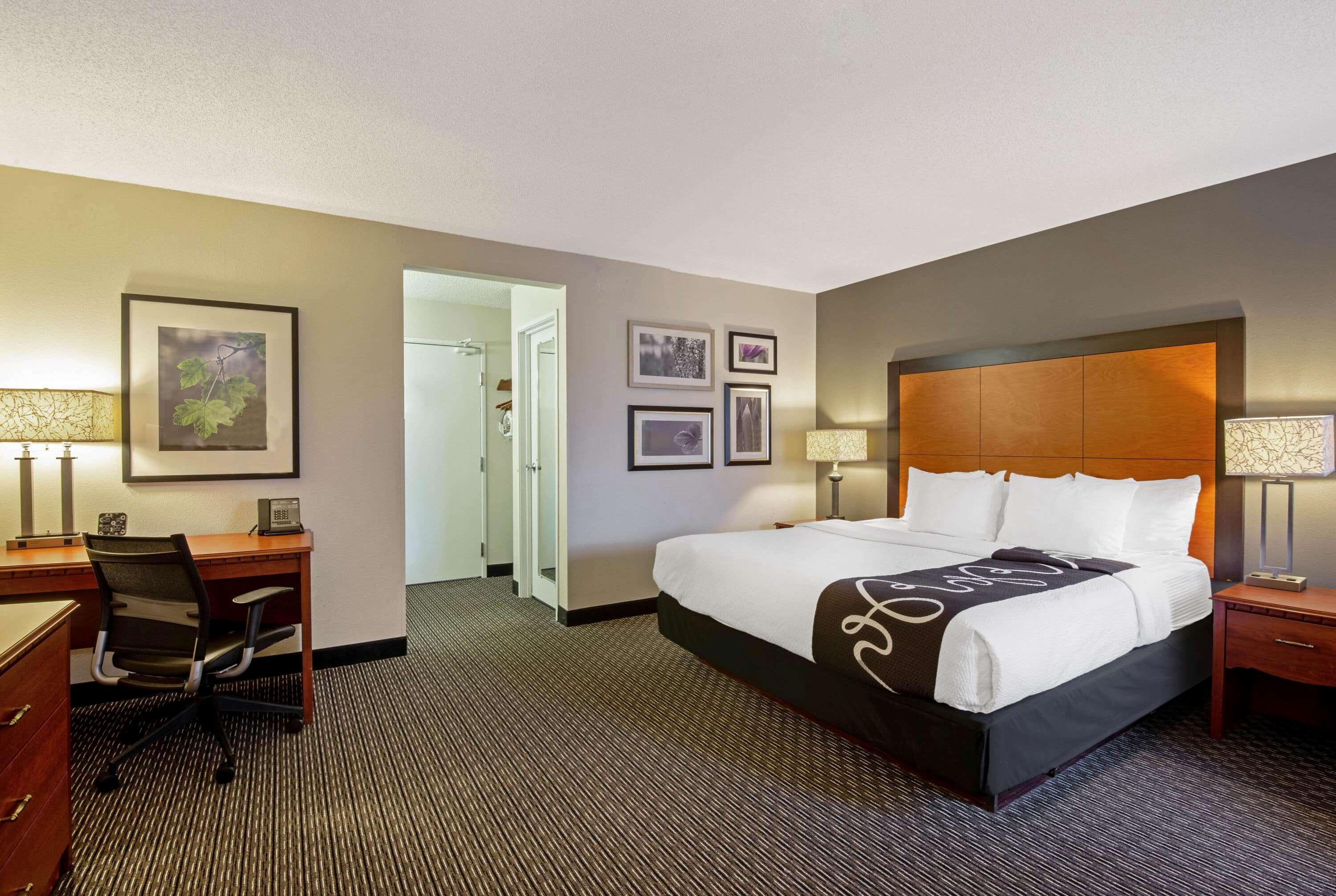 La Quinta By Wyndham Harrisburg Airport Hershey מראה חיצוני תמונה